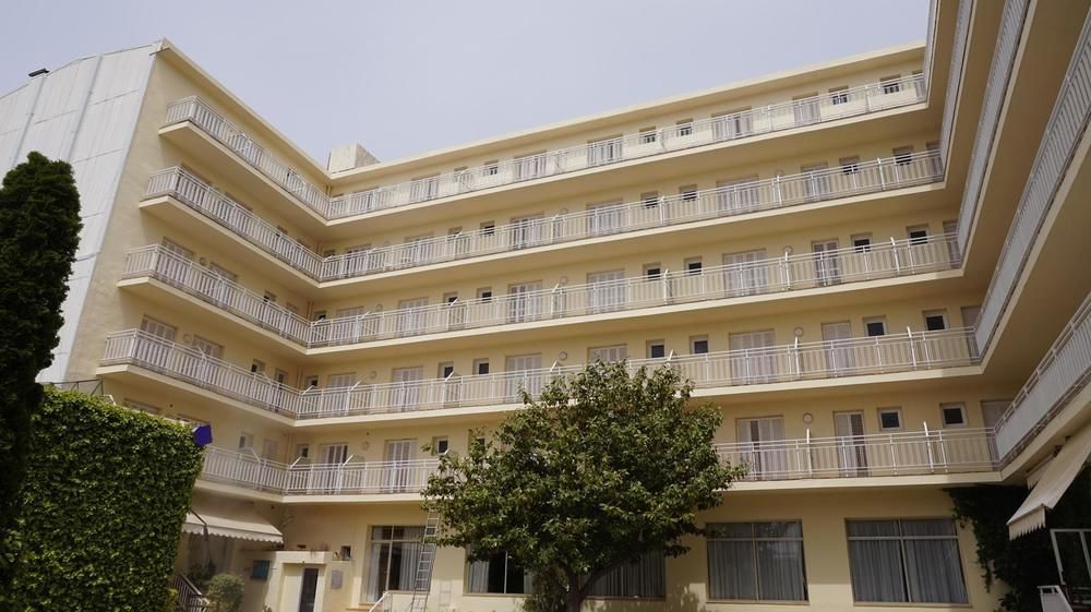 Checkin Pineda Hotel Pineda de Mar Exterior photo